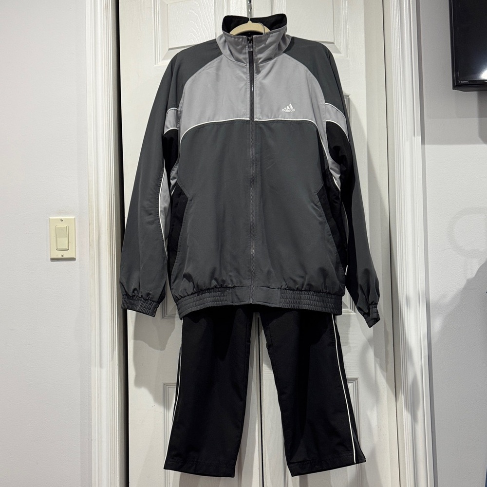 Adidas Men's set Black and Gray Windbreaker Jacket size l